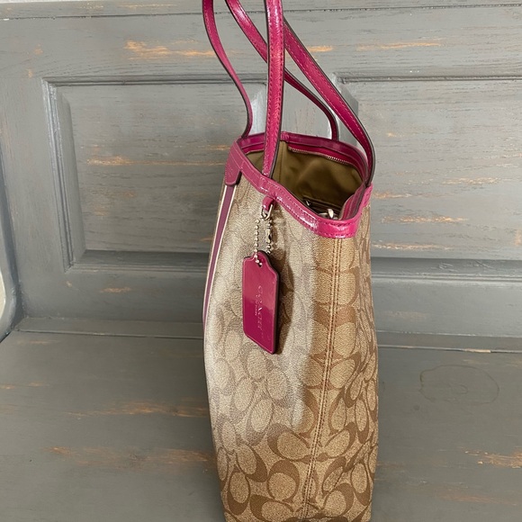 Coach Signature stripe tote bag, khaki/magenta - Picture 5 of 8